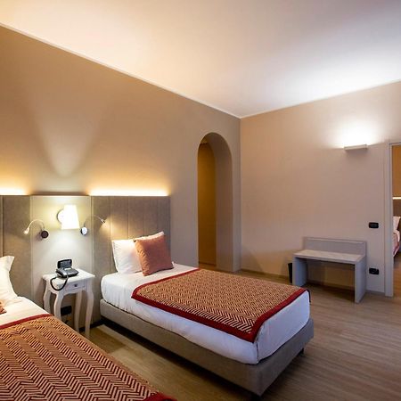Hotel Villa Malpensa Vizzola Ticino Extérieur photo